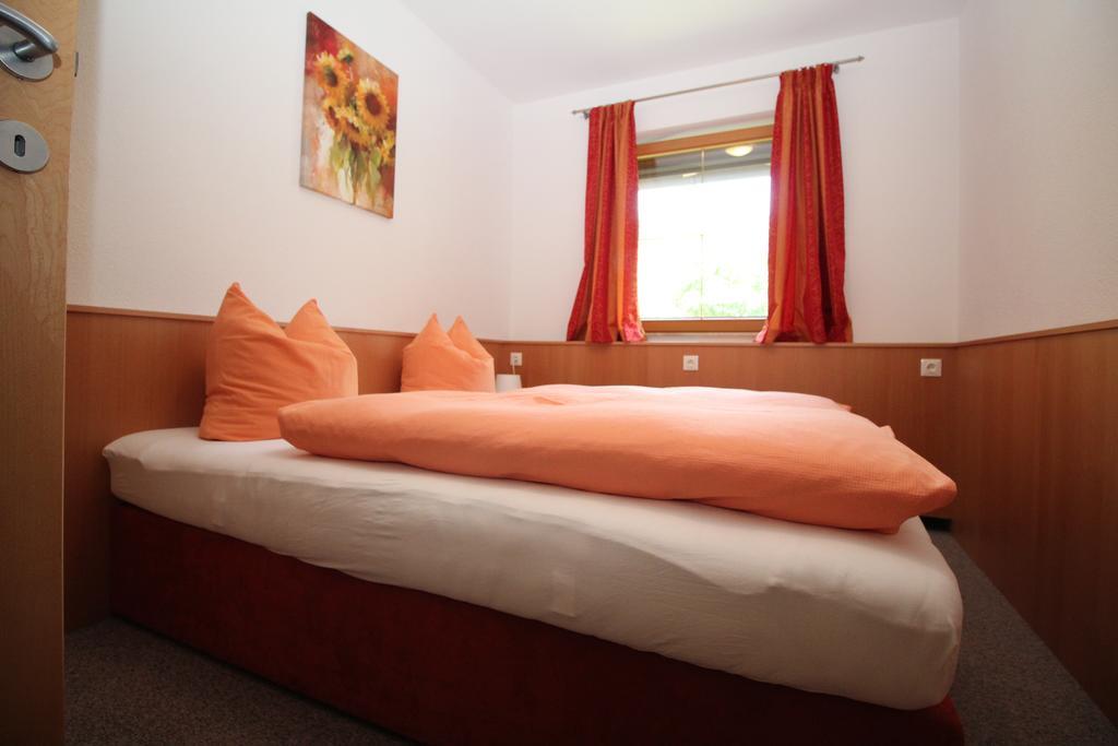 Haus Peter Schiestl Apartment Zell am Ziller Phòng bức ảnh