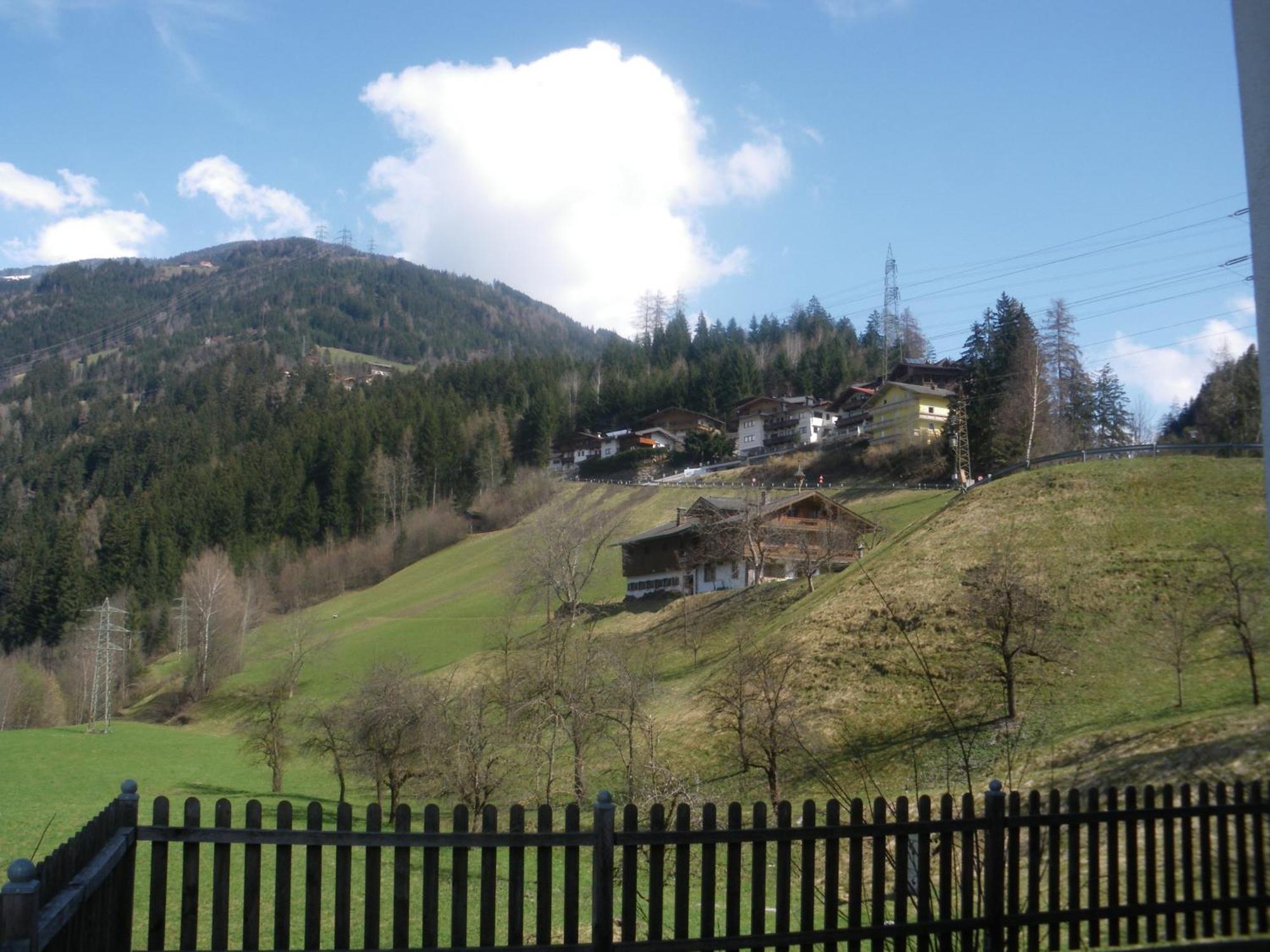 Haus Peter Schiestl Apartment Zell am Ziller Ngoại thất bức ảnh