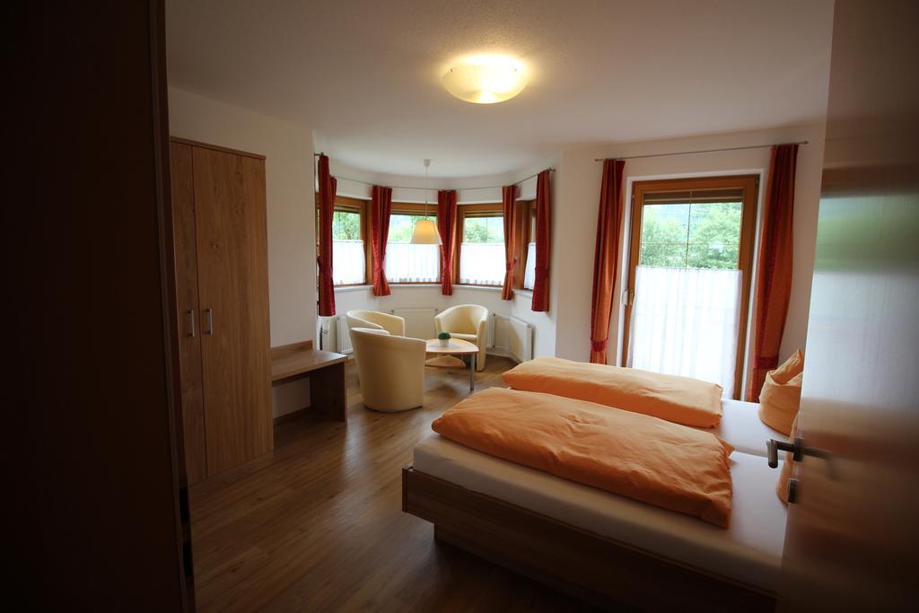 Haus Peter Schiestl Apartment Zell am Ziller Ngoại thất bức ảnh