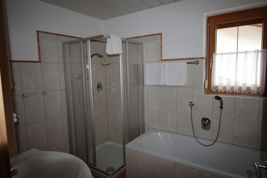 Haus Peter Schiestl Apartment Zell am Ziller Ngoại thất bức ảnh