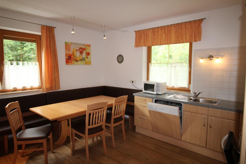Haus Peter Schiestl Apartment Zell am Ziller Ngoại thất bức ảnh
