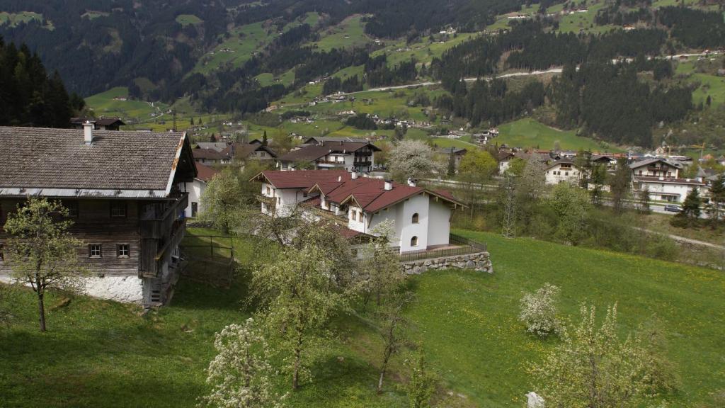 Haus Peter Schiestl Apartment Zell am Ziller Ngoại thất bức ảnh